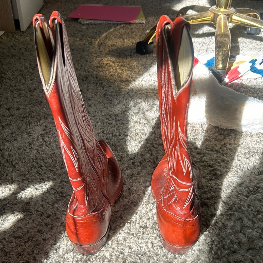 RARE FIND! Vintage Cowboy Boots by Ralph Lauren. Get em while they’re HOT  🔥